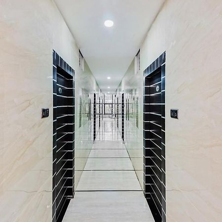 Oyo 29131 Hotel Mn Grand Shamshabad Ngoại thất bức ảnh