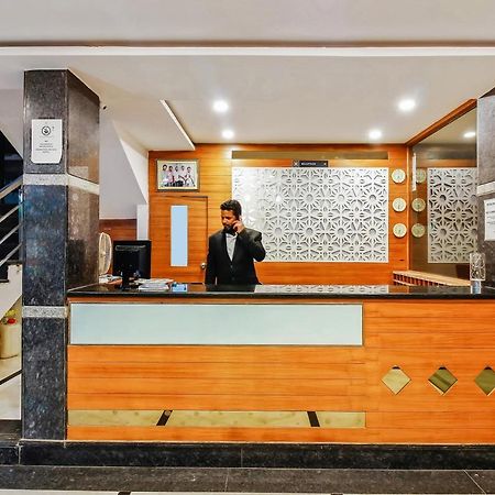 Oyo 29131 Hotel Mn Grand Shamshabad Ngoại thất bức ảnh