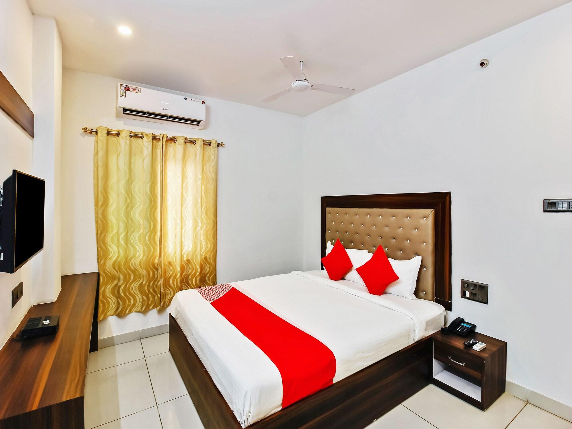 Oyo 29131 Hotel Mn Grand Shamshabad Ngoại thất bức ảnh