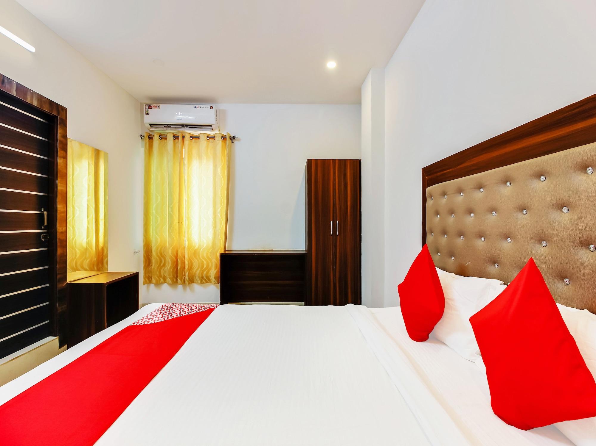 Oyo 29131 Hotel Mn Grand Shamshabad Ngoại thất bức ảnh