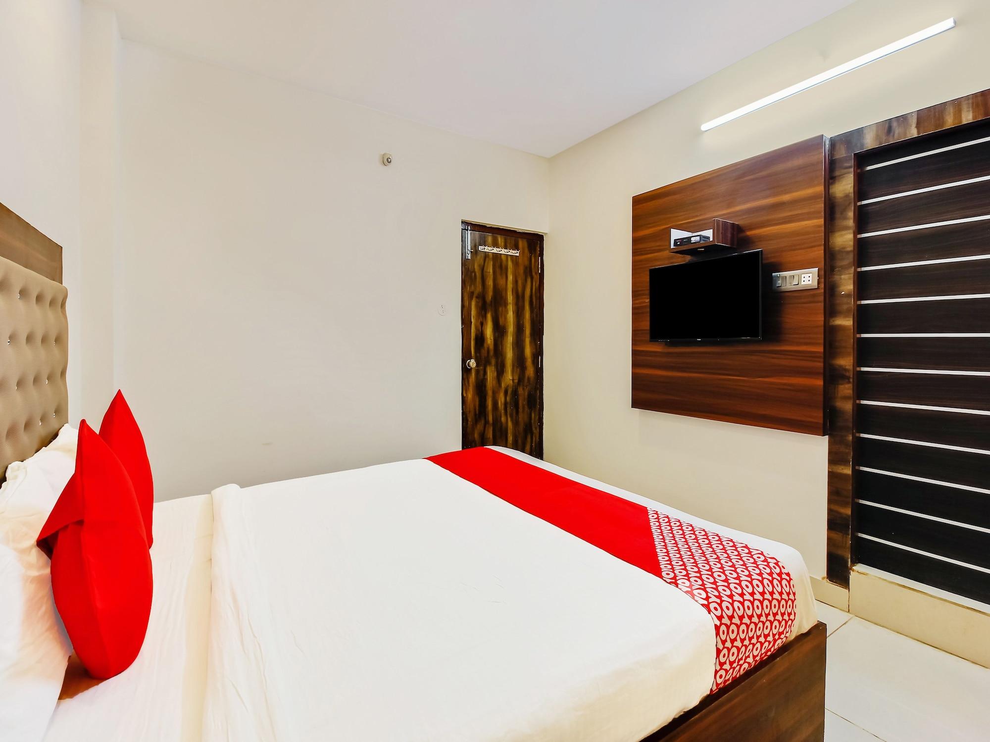 Oyo 29131 Hotel Mn Grand Shamshabad Ngoại thất bức ảnh