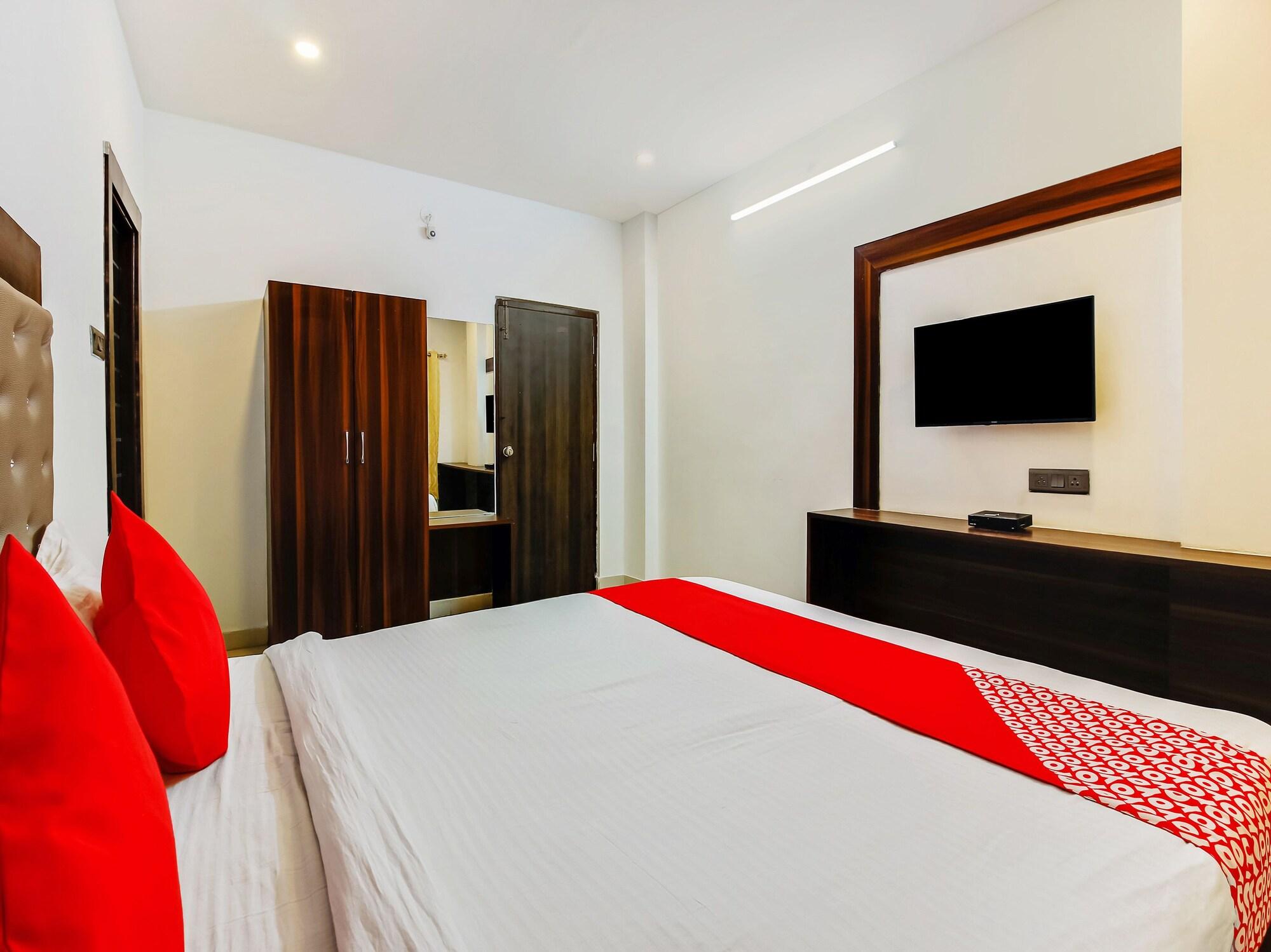 Oyo 29131 Hotel Mn Grand Shamshabad Ngoại thất bức ảnh