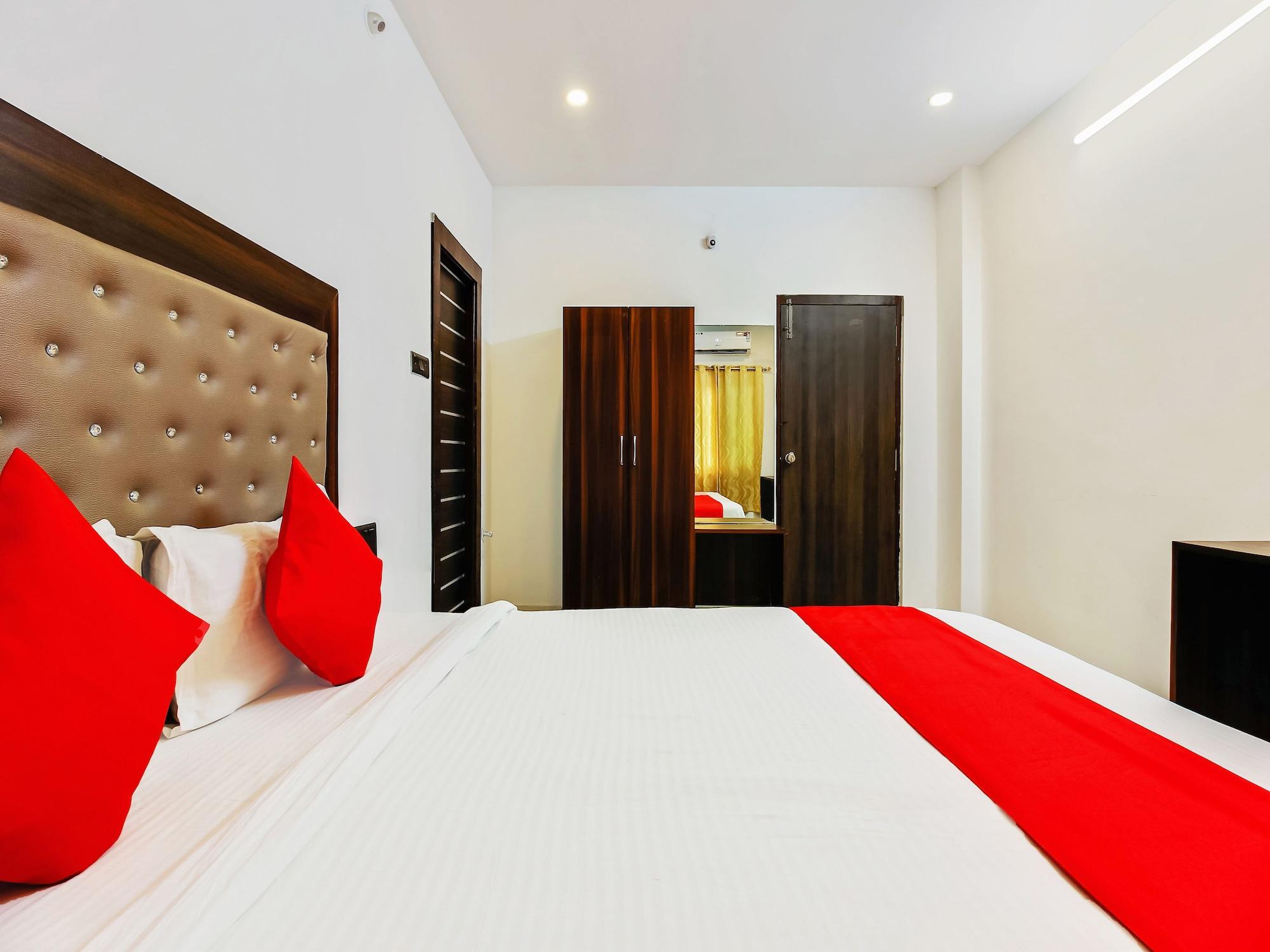 Oyo 29131 Hotel Mn Grand Shamshabad Ngoại thất bức ảnh