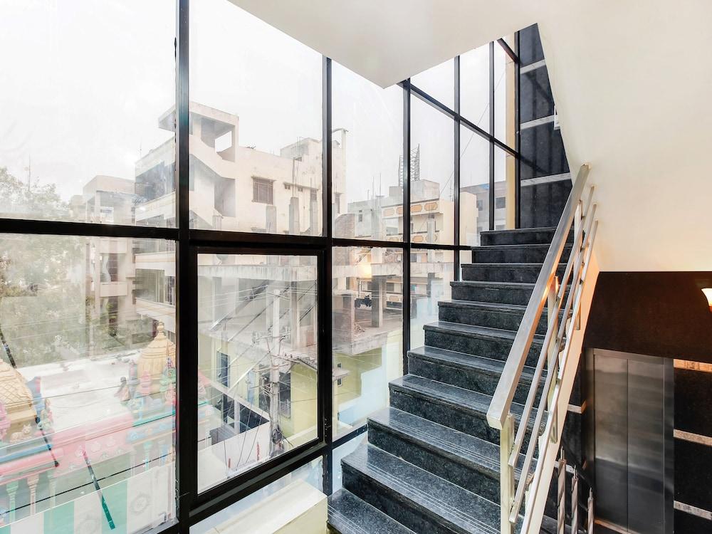 Oyo 29131 Hotel Mn Grand Shamshabad Ngoại thất bức ảnh